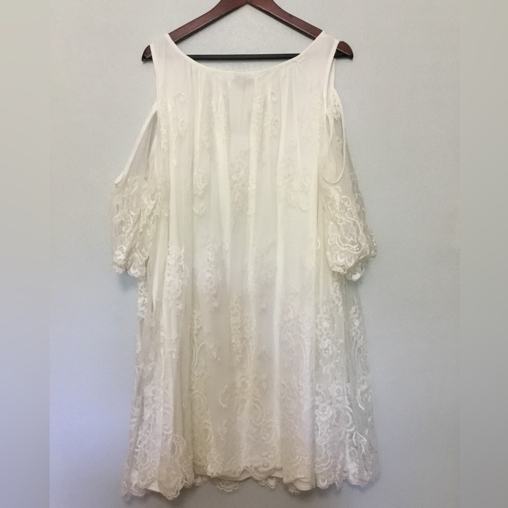 Torrid Cold Shoulder Lace Dress - Picture 2 of 6